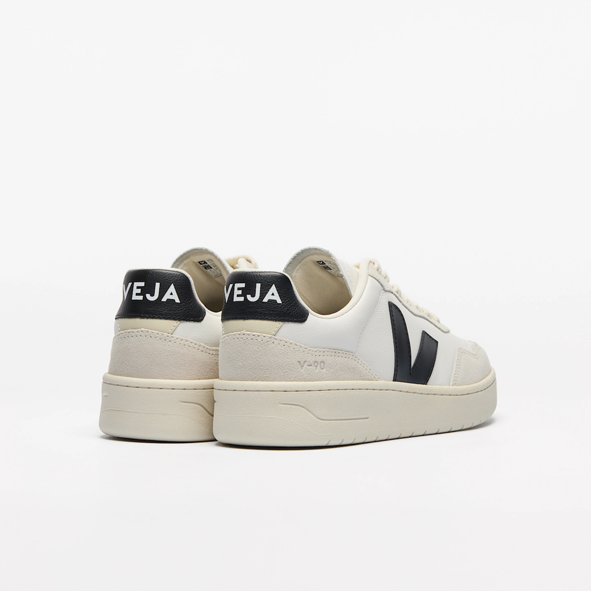 VEJA - V90 Leather