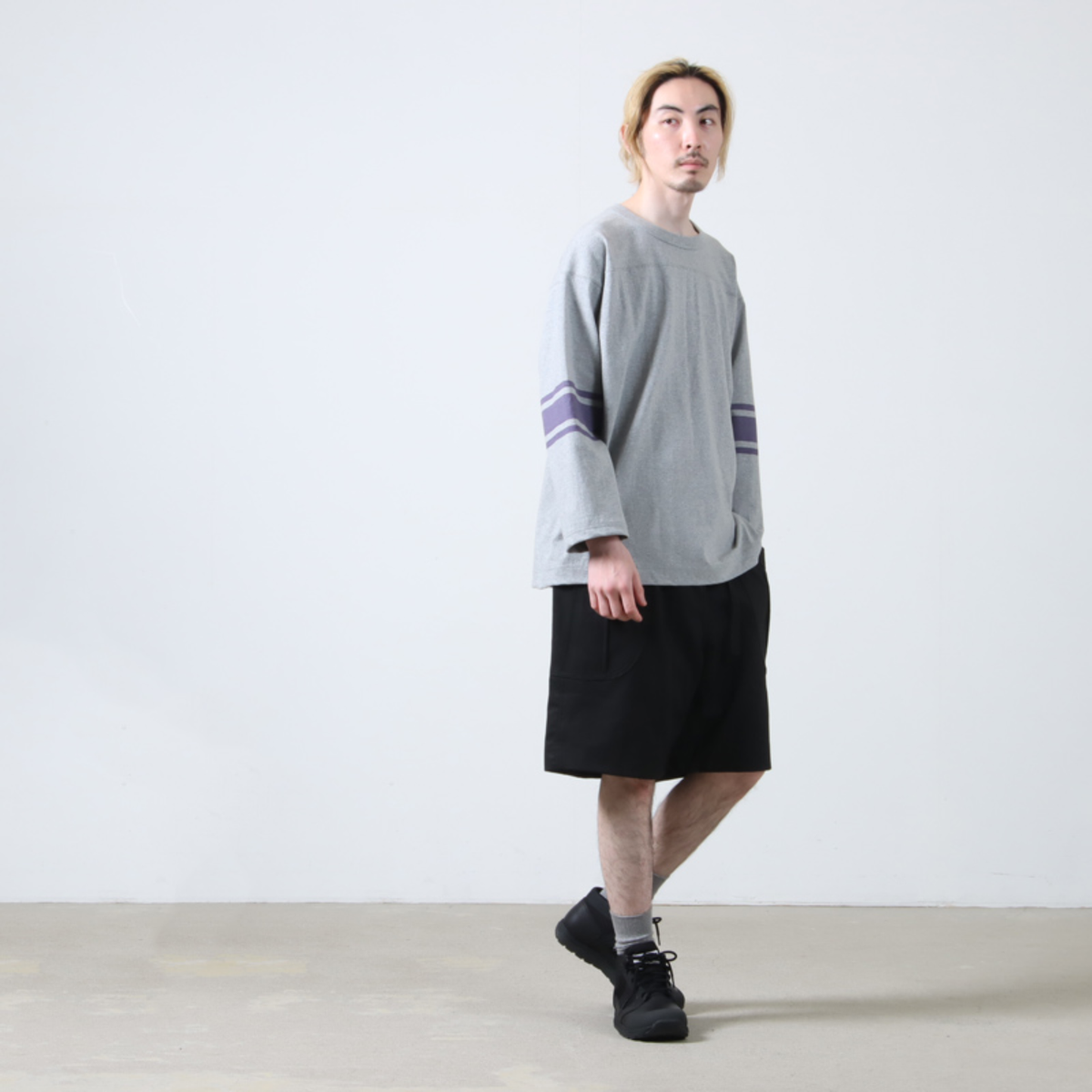 A VONTADE - 7.5oz Football T-Shirt