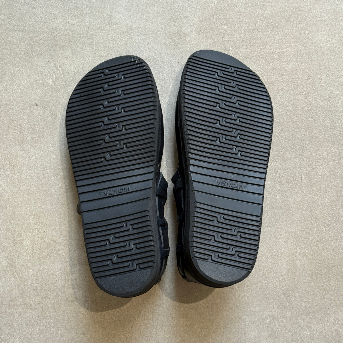 AURORA SHOE CO. - Men's Middle English
